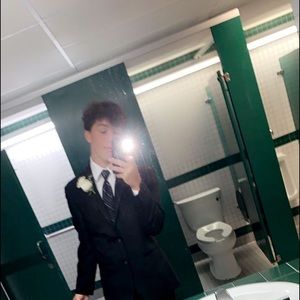 Meet your Posher, Dylan